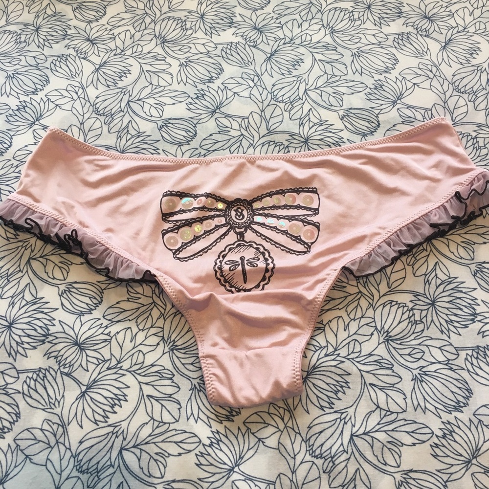 ✨NWOT - Victoria's Secret Vintage Hiphugger✨
